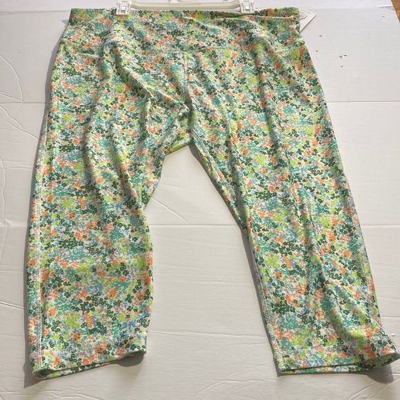 VOGO Athletica Pants - Vogo Athletica leggings size 3X color green floral new with tag